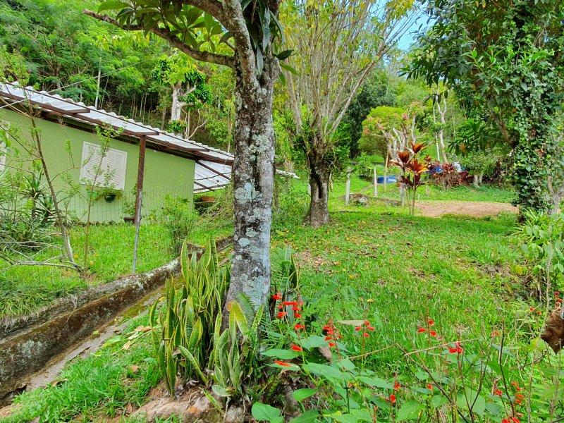 Casa à venda Itaipava com 390m² e 3 quartos por R$ 1.500.000 - 912535748-29-casa-de-caseiro-e-terreno.jpg