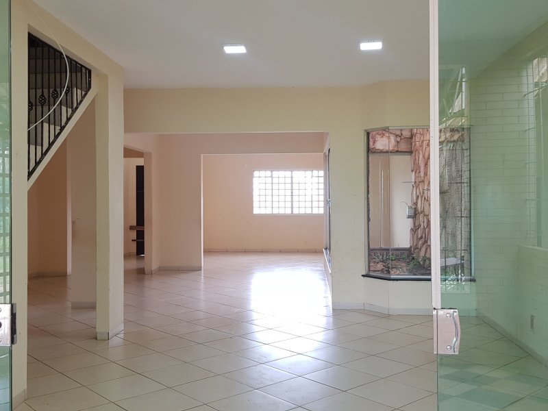 Casa à venda Jardim Presidente com 350m² e 4 quartos por R$ 490.000 - 20525517-20210214-113059.jpg
