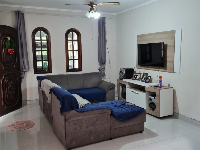 imóvel com 221m² - Jardim Marilia - Salto