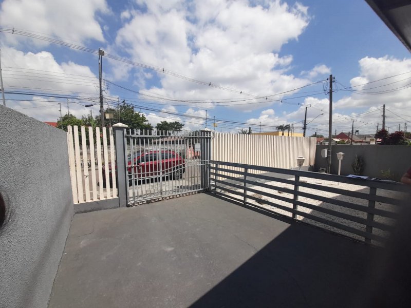 Casa à venda Jardim Amelia com 208m² e 3 quartos por R$ 550.000 - 1084028233-frente-2.jpeg