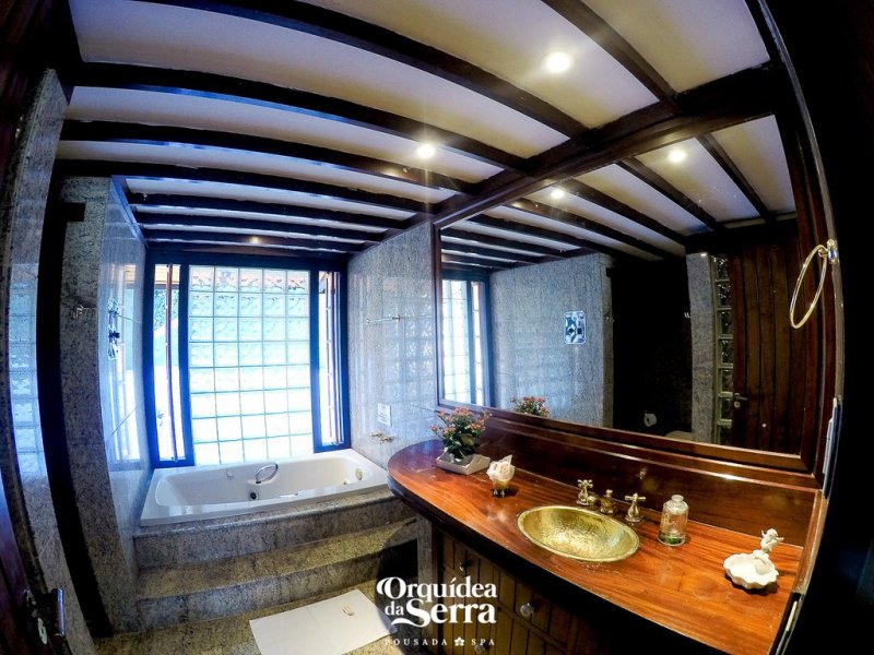 Comercial à venda Quarteirão Ingelhein com 1280m² e  quartos por R$ 6.000.000 - 1463094305-pousada-spa-orquidea-16.jpg