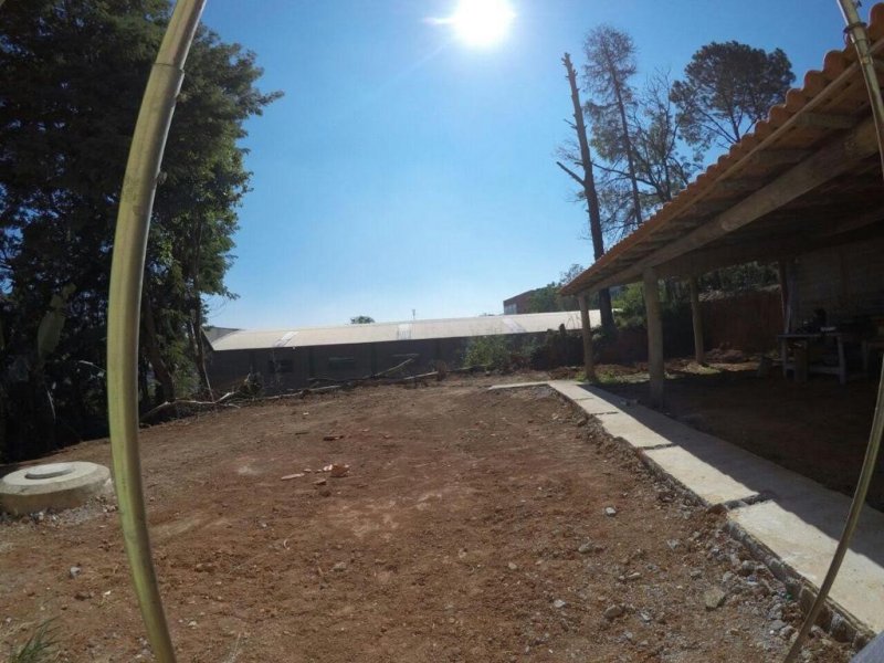 Casa à venda Country R. Félix com 1235m² e 3 quartos por R$ 700.000 - 1485807953-6ead985a-564e-41e9-a2f2-5b3efb1794d0.JPG