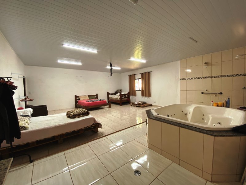 Casa à venda Country R. Félix com 1235m² e 3 quartos por R$ 700.000 - 541150940-fl-20210121-0275.JPG