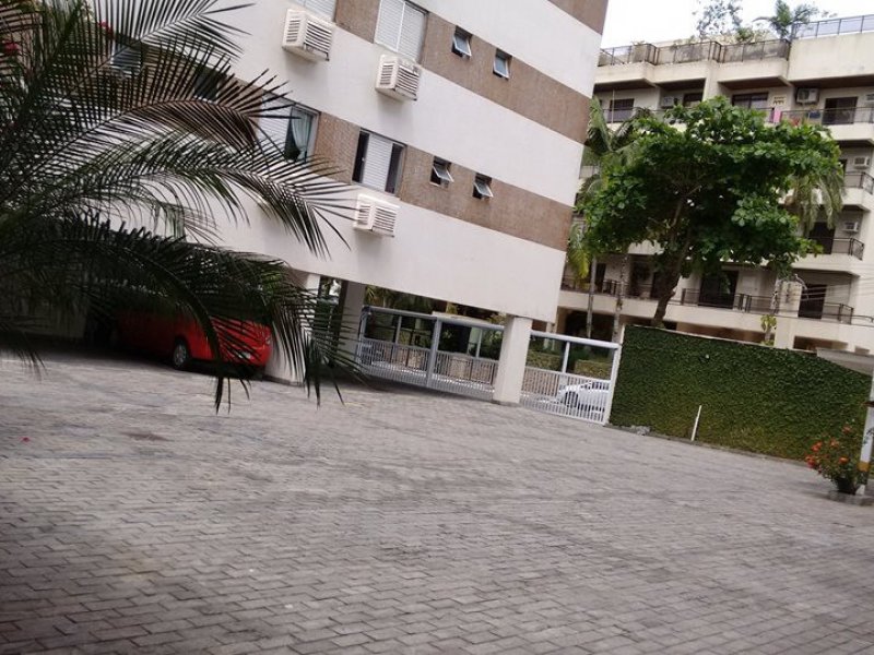 Apartamento à venda Jardim São Miguel com 105m² e 4 quartos por R$ 400.000 - 1861798503-patio.jpg