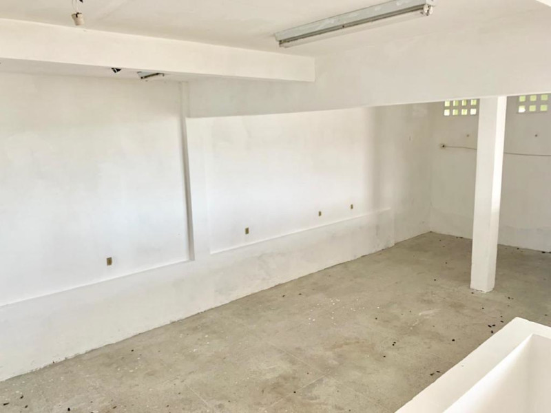 Comercial para alugar Cabula com 210m² e 1 quarto por R$ 3.500 - 279192fc-5bf6-413d-8ecb-b753fd8ec2a4.jpeg