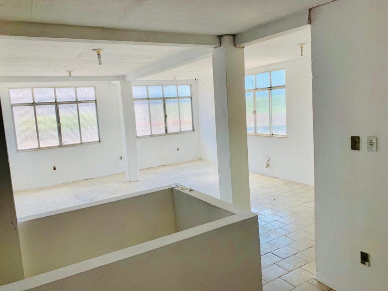 Comercial para alugar Cabula com 210m² e 1 quarto por R$ 3.500 - 6d391c77-e1a9-4bea-b0f4-1bbc9a263643.jpeg