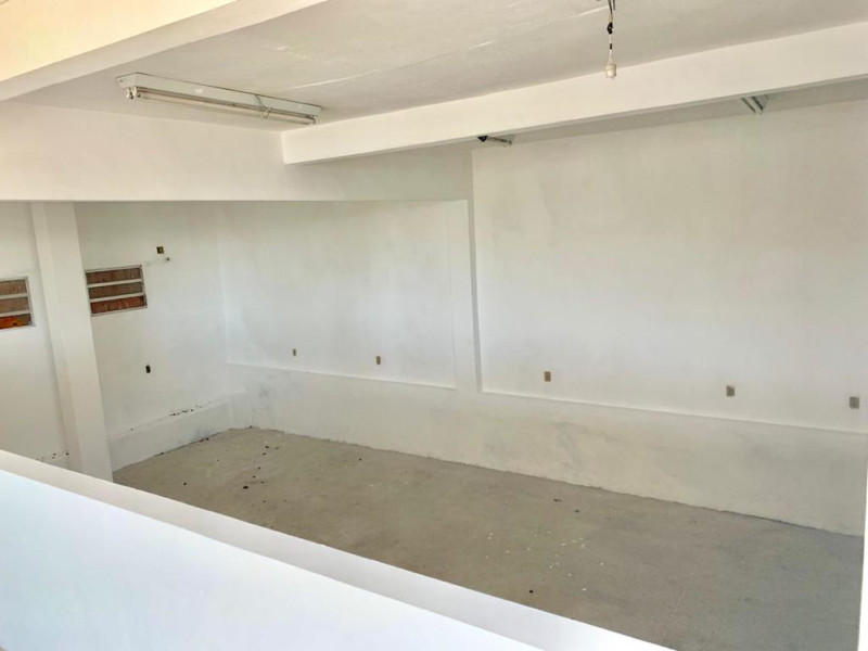Comercial para alugar Cabula com 210m² e 1 quarto por R$ 3.500 - e53b4e38-a852-4425-86dc-72fc122c9fe4.jpeg