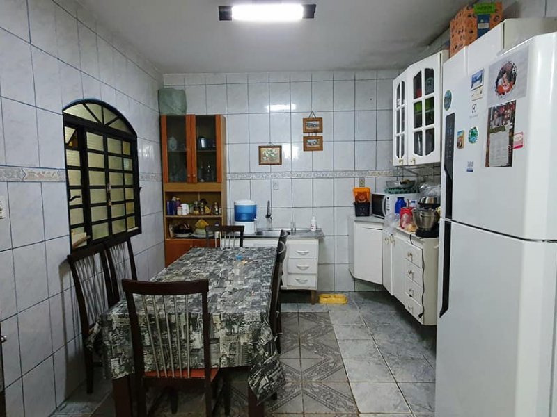 Apartamento à venda Taiaçupeba com 1727m² e 3 quartos por R$ 550.000 - 1041188183-142958724-134440125162138-5244140159454812693-o.jpg