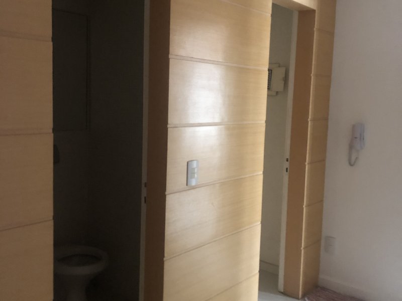 Comercial à venda Centro com 30m² e  quartos por R$ 170.000 - 1261101173-78d7324a-5d4f-416d-a6c8-77f75a3afe8c.jpeg
