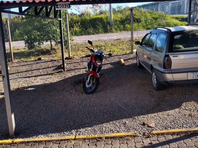 Apartamento à venda Nossa Senhora das Graças com 46m² e 2 quartos por R$ 125.000 - 1780706277-garagem.jpg