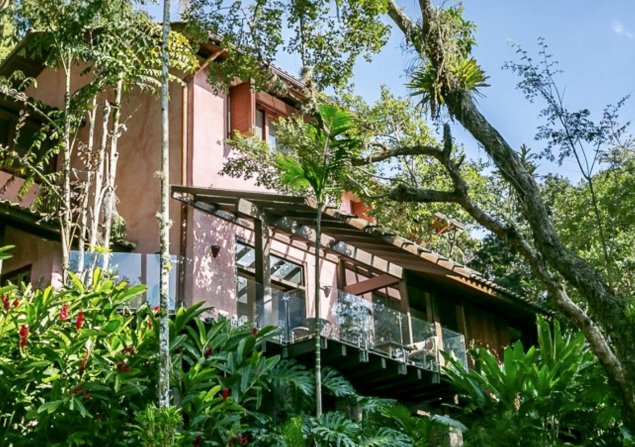 imóvel com 398m²