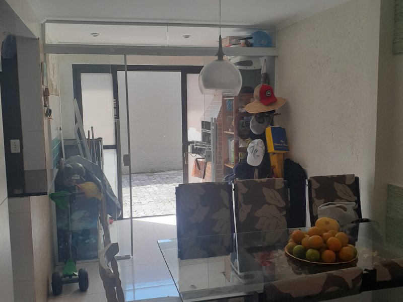 Casa de condomínio à venda Jardim Tres Marias com 75m² e 2 quartos por R$ 265 - 1631943383-20210220-145522.jpg
