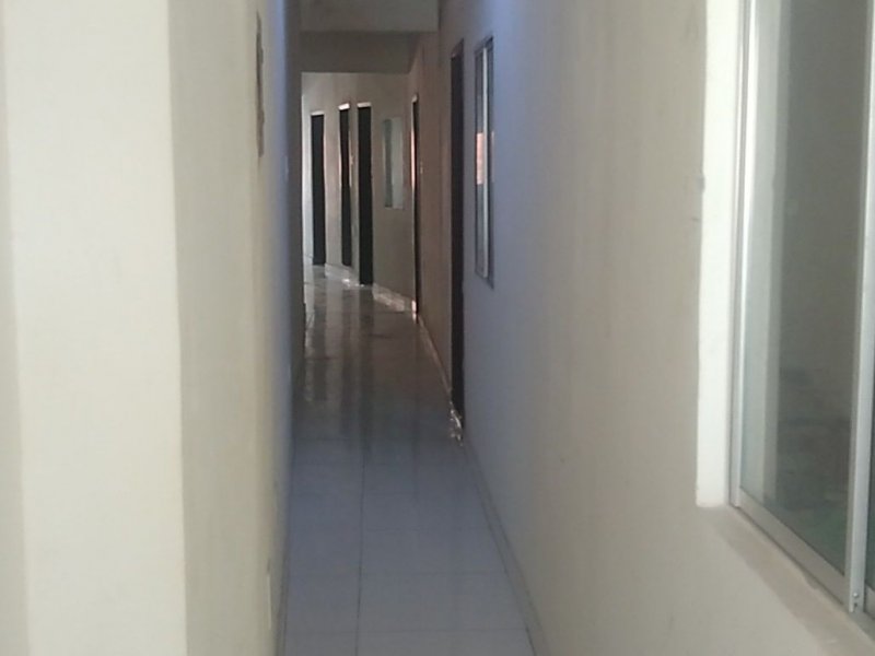 Comercial para alugar Calçada com 340m² e  quartos por R$ 2.500 - 1972549654-002-corredor-1.jpg