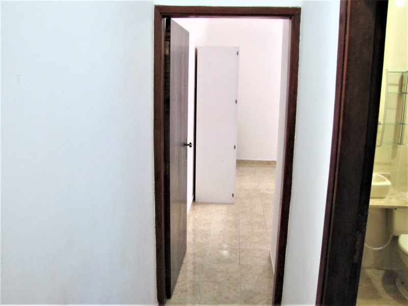 Casa à venda Jardim Santa Terezinha com 110m² e 4 quartos por R$ 498.000 - 808675501-14-corredor-sup.JPG