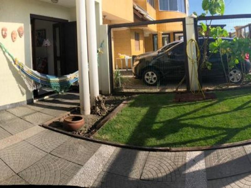 Casa à venda Centro com 100m² e 3 quartos por R$ 400.000 - 1911377289-6248b996-1fbd-4ecc-ba7f-fa444bfcab67.jpeg