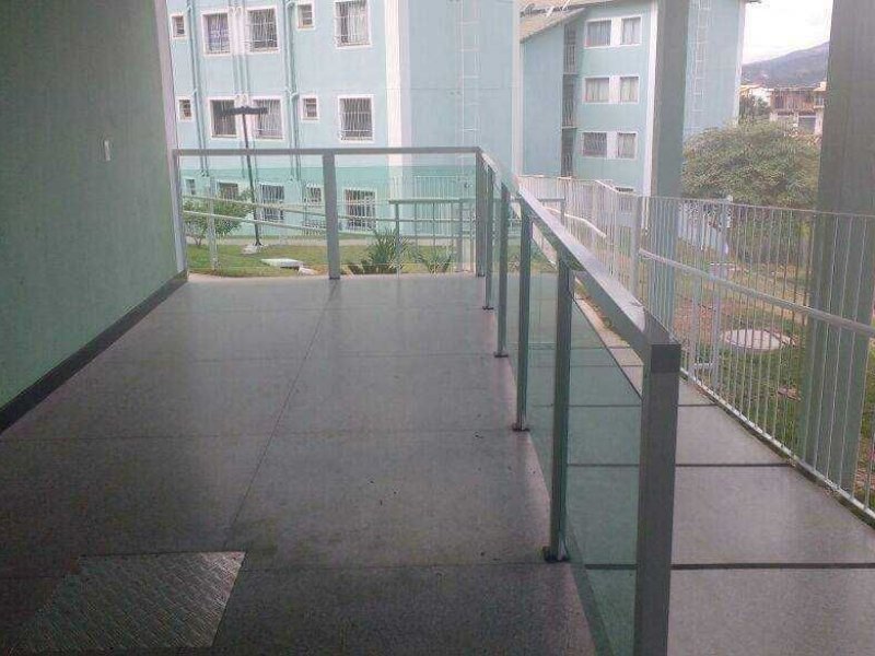 Apartamento à venda Jardim Vitoria com 45m² e 2 quartos por R$ 120.000 - 1646487704-c55bed18-e662-4844-a437-0537831cc882.jpg