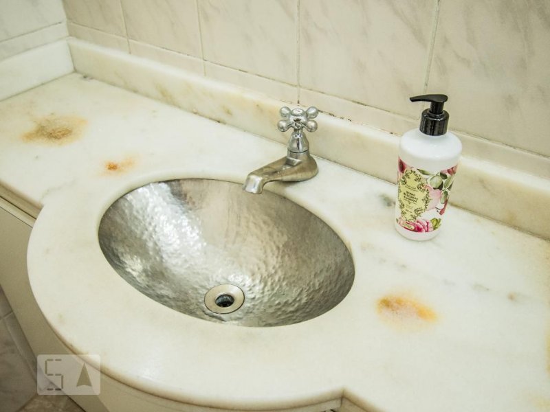 Apartamento à venda Aclimação com 90m² e 2 quartos por R$ 660.000 - 1254362076-apt-04-banheiroa.jpg