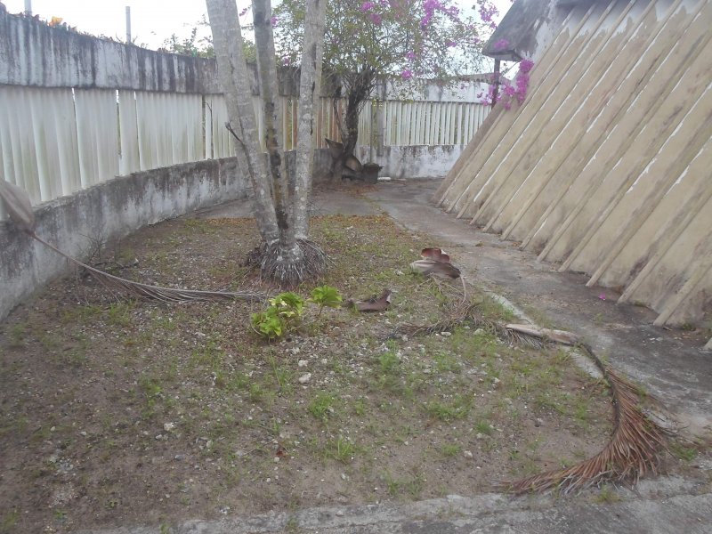 Terreno à venda Jd. Jamaica com 428m² e  quartos por R$ 200.000 - 215489993-received-564837580810120.jpeg