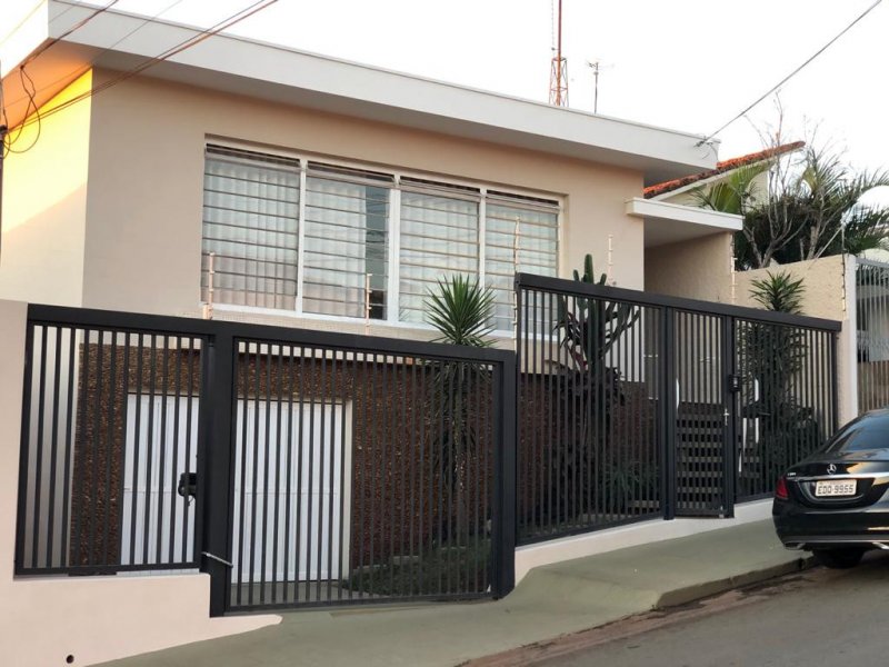 Casa à venda Jardim Dona Nicota de Barros com 211m² e 3 quartos por R$ 490.000 - 153319743-72725daf-4eba-4d8f-9053-cc5d90c0b88f.jpeg