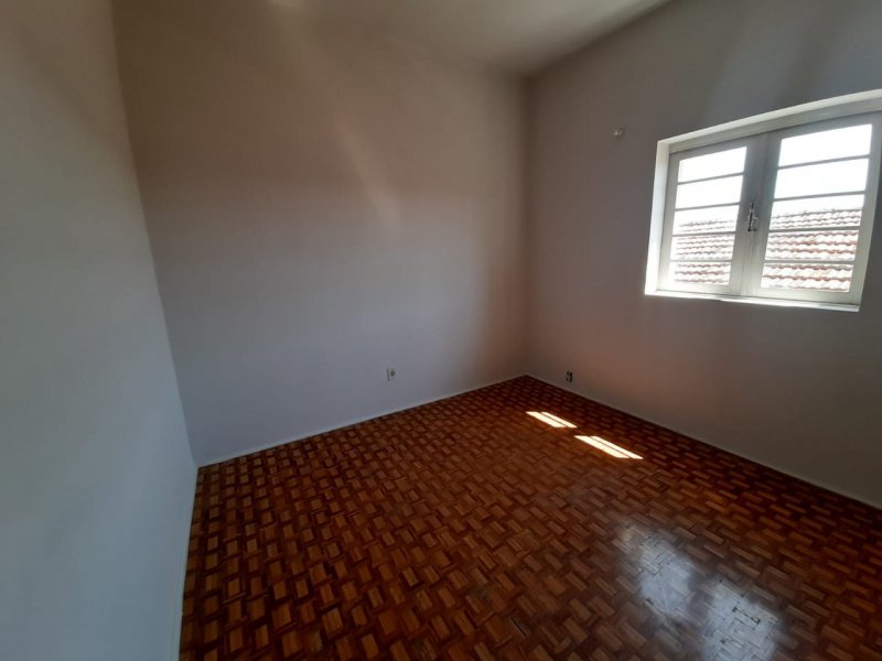 Casa à venda Jardim Dona Nicota de Barros com 211m² e 3 quartos por R$ 490.000 - 95580829-b22fbb3a-ae12-4ada-a15a-647076f91cd6.jpeg