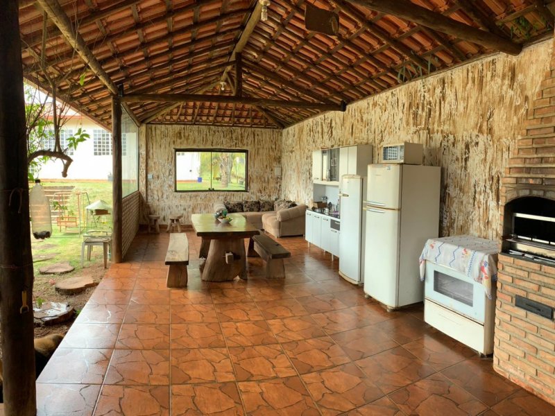 imóvel com 1000m² - Vila Brasil - Jaboticatubas