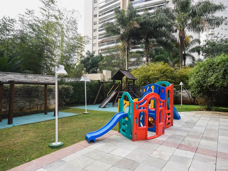 Apartamento à venda Vila Andrade com 193m² e 3 quartos por R$ 1.540.000 - 469487052-27-playground-01.jpg