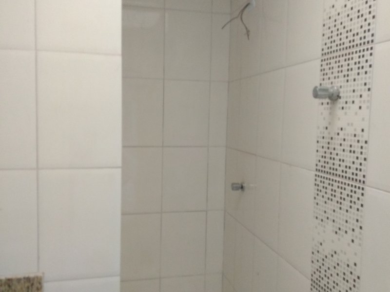 Casa à venda Parque Ipê com 100m² e 2 quartos por R$ 350.000 - 307367400-banheiro1.jpg
