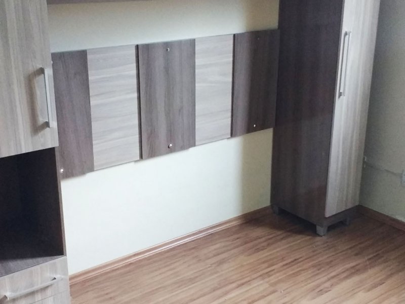 Apartamento à venda Vila Mariana com 46m² e 2 quartos por R$ 170.000 - 2134068011-quarto-com-guarda-roupas-planejado.jpg