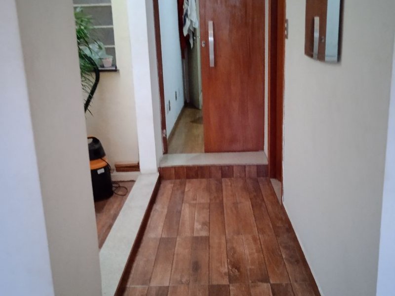 Casa à venda Vila Ré com 250m² e 4 quartos por R$ 750.000 - 406c2dc1-22e2-46eb-b425-9419faeb637a.jpg