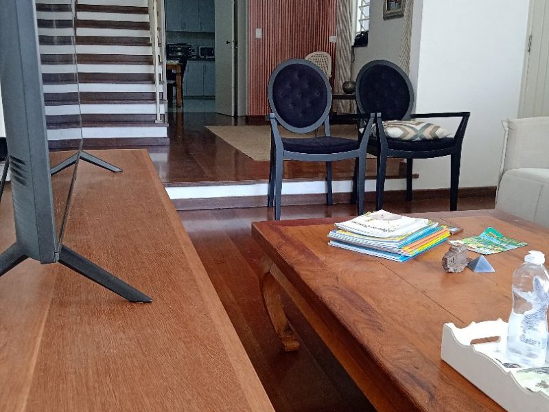 Casa à venda Vila Ré com 250m² e 4 quartos por R$ 750.000 - 64a238de-fd6e-4d56-86ca-e6ef72bc4dd6.jpg