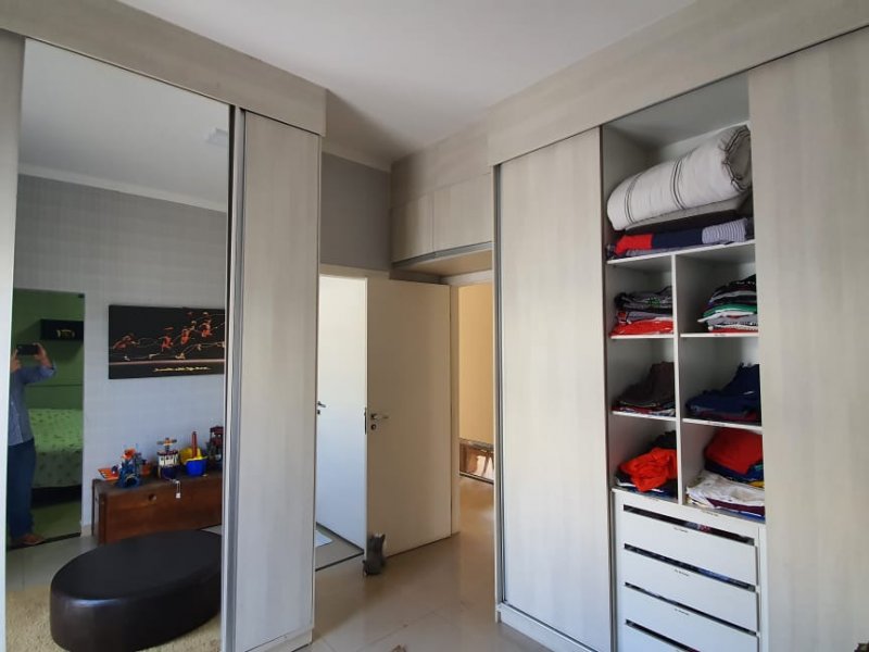 Casa de condomínio à venda Jd Shangrilla  com 425m² e 4 quartos por R$ 1.850.000 - 2140551997-df21649f-fd71-4a6b-8fca-e8c9ee9e9d2c.jpeg