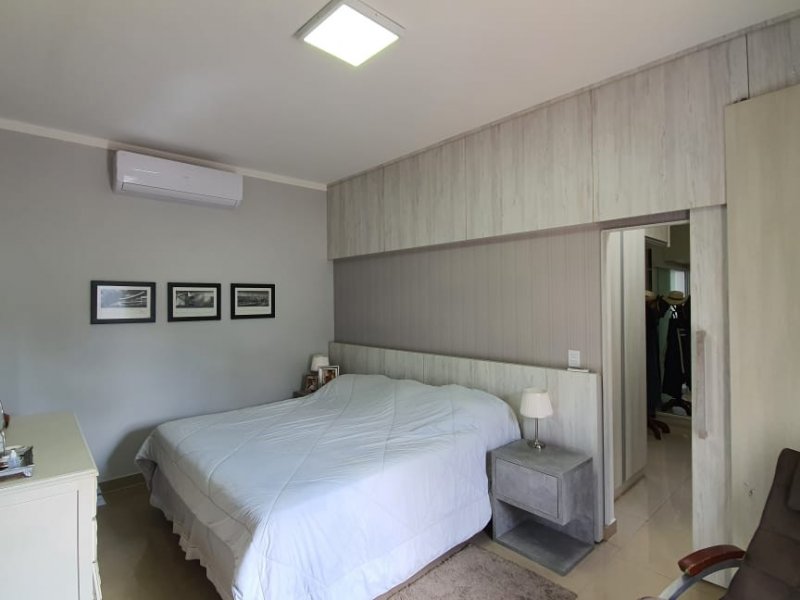 Casa de condomínio à venda Jd Shangrilla  com 425m² e 4 quartos por R$ 1.850.000 - 444212536-190b3bbd-ba76-4ebc-9a91-567a519b1aec.jpeg