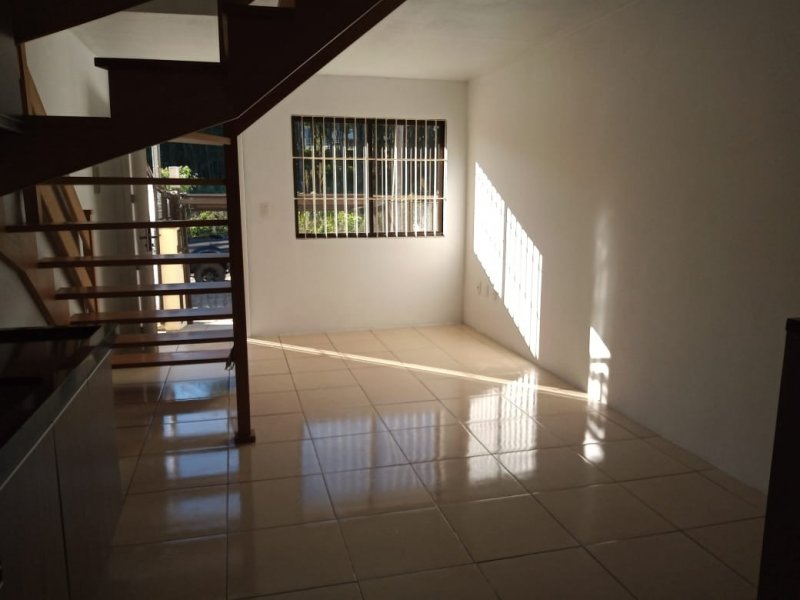 Casa à venda Nossa Senhora da Saúde com 85m² e 2 quartos por R$ 220.000 - 138201269-img-20200714-wa0004.jpg
