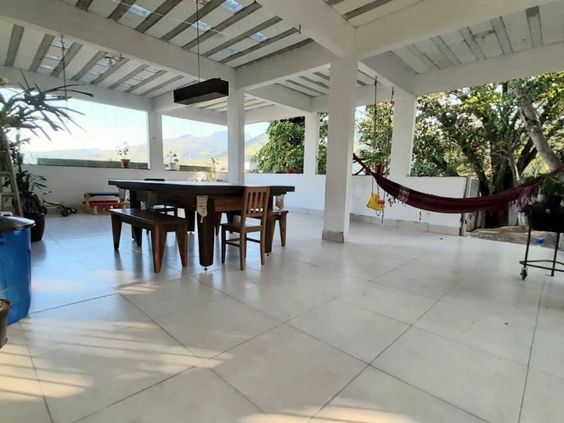 Casa à venda Piedade com 900m² e 4 quartos por R$ 780.000 - 1075080098-e7055e4e-e4e7-4c87-90e4-4866b681f694.jpg