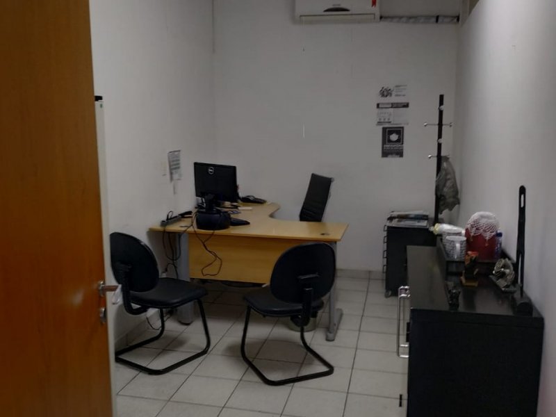 Comercial para alugar Vila Monte Alegre com 1475m² e 1 quarto por R$ 30.000 - 627778376-whatsapp-image-2021-01-21-at-14.jpeg