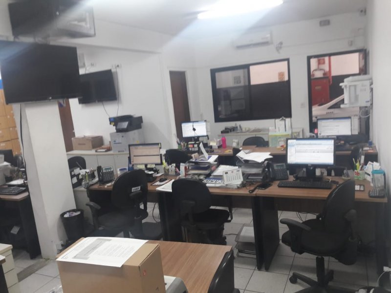 Comercial para alugar Vila Monte Alegre com 1475m² e 1 quarto por R$ 30.000 - 78622493-whatsapp-image-2021-01-26-at-09.jpeg