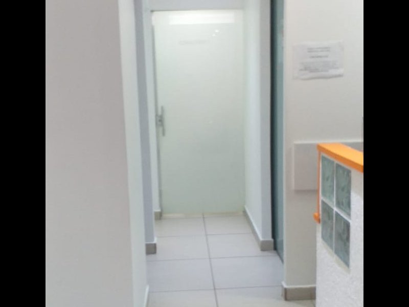 Comercial à venda Veloso com 75m² e  quartos por R$ 120.000 - 2026671032-corredor.jpeg