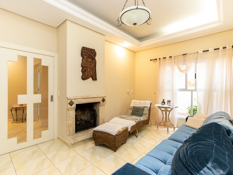 Casa à venda Santa Felicidade com 370m² e 3 quartos por R$ 1.600.000 - 1839058188-img-8467.jpg