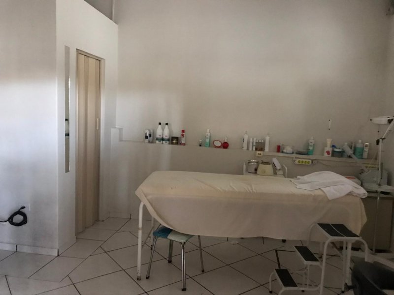 Casa à venda Centro com 400m² e 6 quartos por R$ 490.000 - 1305919448-whatsapp-image-2021-03-02-at-12.jpeg