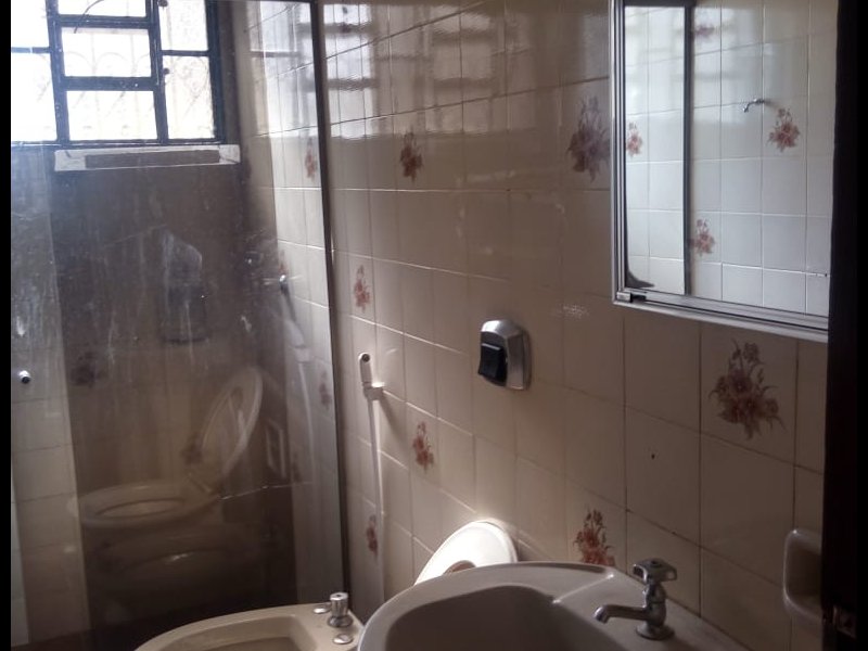 Casa à venda Santa Maria com 160m² e 4 quartos por R$ 350.000 - 479485198-banheiro1.jpeg