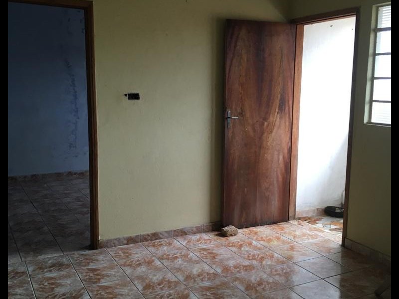 Casa à venda Vila São Judas Tadeu com 300m² e 3 quartos por R$ 150.000 - 1028610768-11-sala-superior.jpg