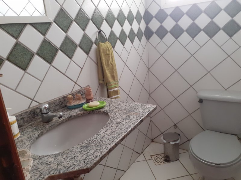 Casa de condomínio à venda Vargem Grande com 180m² e 4 quartos por R$ 270.000 - 295246168-lavabo.jpg
