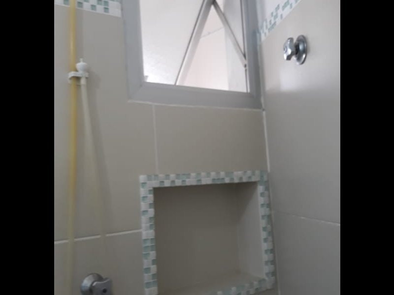 Apartamento à venda Centro com 86m² e 1 quarto por R$ 205.889 - 1363729744-foto11-banheiro-nicho-box.jpg