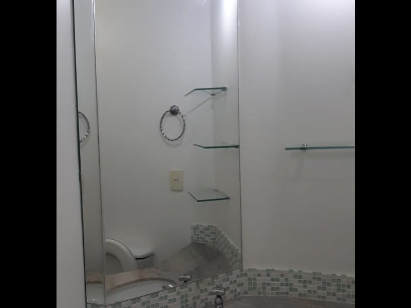 Apartamento à venda Centro com 86m² e 1 quarto por R$ 205.889 - 744230626-foto10-banheiro-espelho.jpg