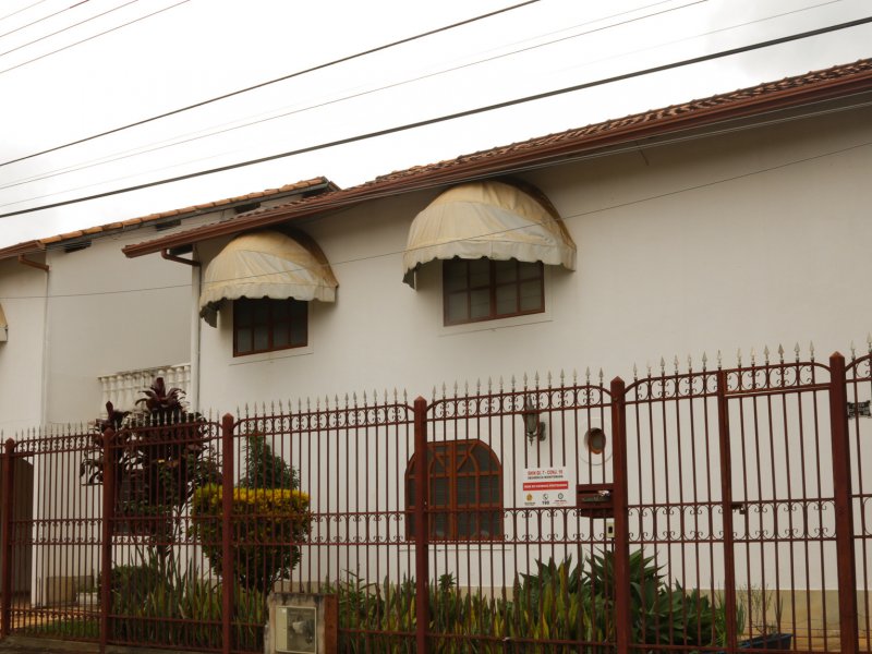 Casa à venda Lago Norte com 355m² e 5 quartos por R$ 1.550.000 - 1735963999-casa-21.jpg
