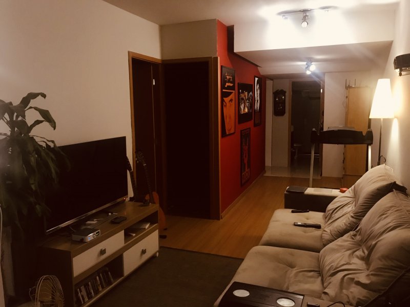 Apartamento à venda Cidade Baixa com 57m² e 2 quartos por R$ 340.000 - 1459219146-sala-6.jpg