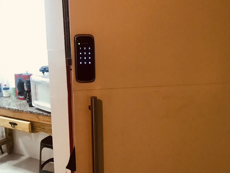 Apartamento à venda Cidade Baixa com 57m² e 2 quartos por R$ 340.000 - 175421129-porta-entrada-3.jpg