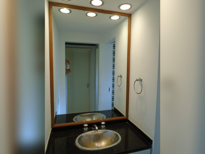 Apartamento à venda Tijuca com 111m² e 3 quartos por R$ 500.000 - lavabo-foto-1.JPG