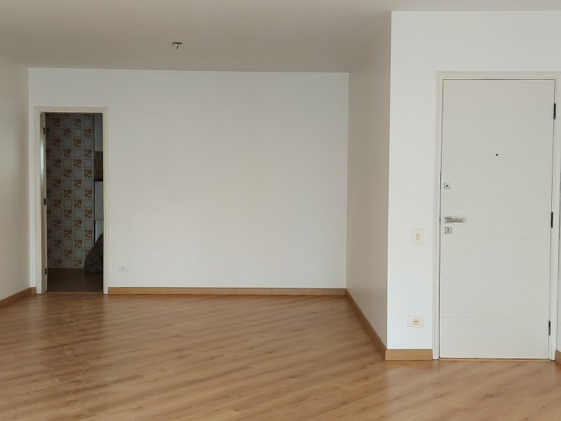 Apartamento para alugar Moema com 160m² e 4 quartos por R$ 5.000 - 411636460-20210304-150751.jpg