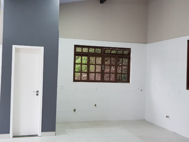 Casa à venda Ponta Aguda com 112m² e 3 quartos por R$ 350.000 - 1568601882-a390fbf2-dc87-4b47-b4aa-22ecd2756df5.jpeg